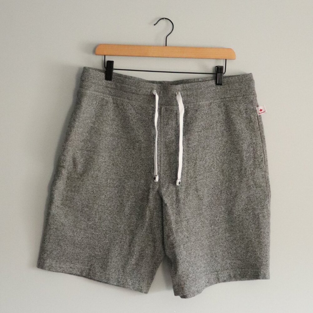 Canadiana Men's‎ Sz Lrg Heathered Grey Pull On Athletic Lounge Stretch Shorts